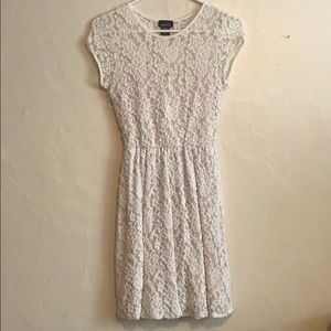 Juniors Knee-Length White Lace Dress